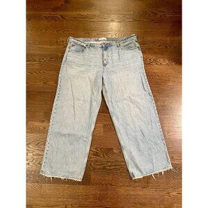 Abercrombie & Fitch Women’s Plus Size 20L The Wide Leg Mid Rise Jeans Light Wash